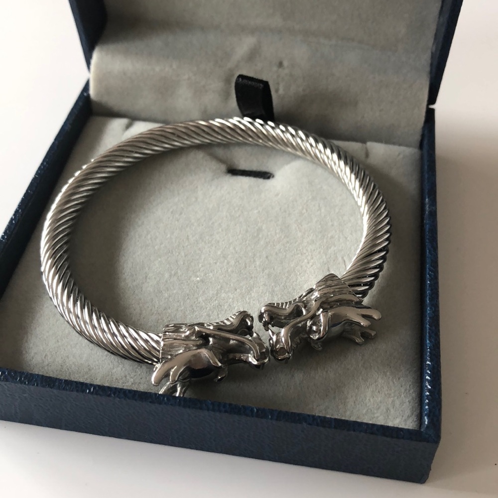 Ostan Double Dragon Bracelet